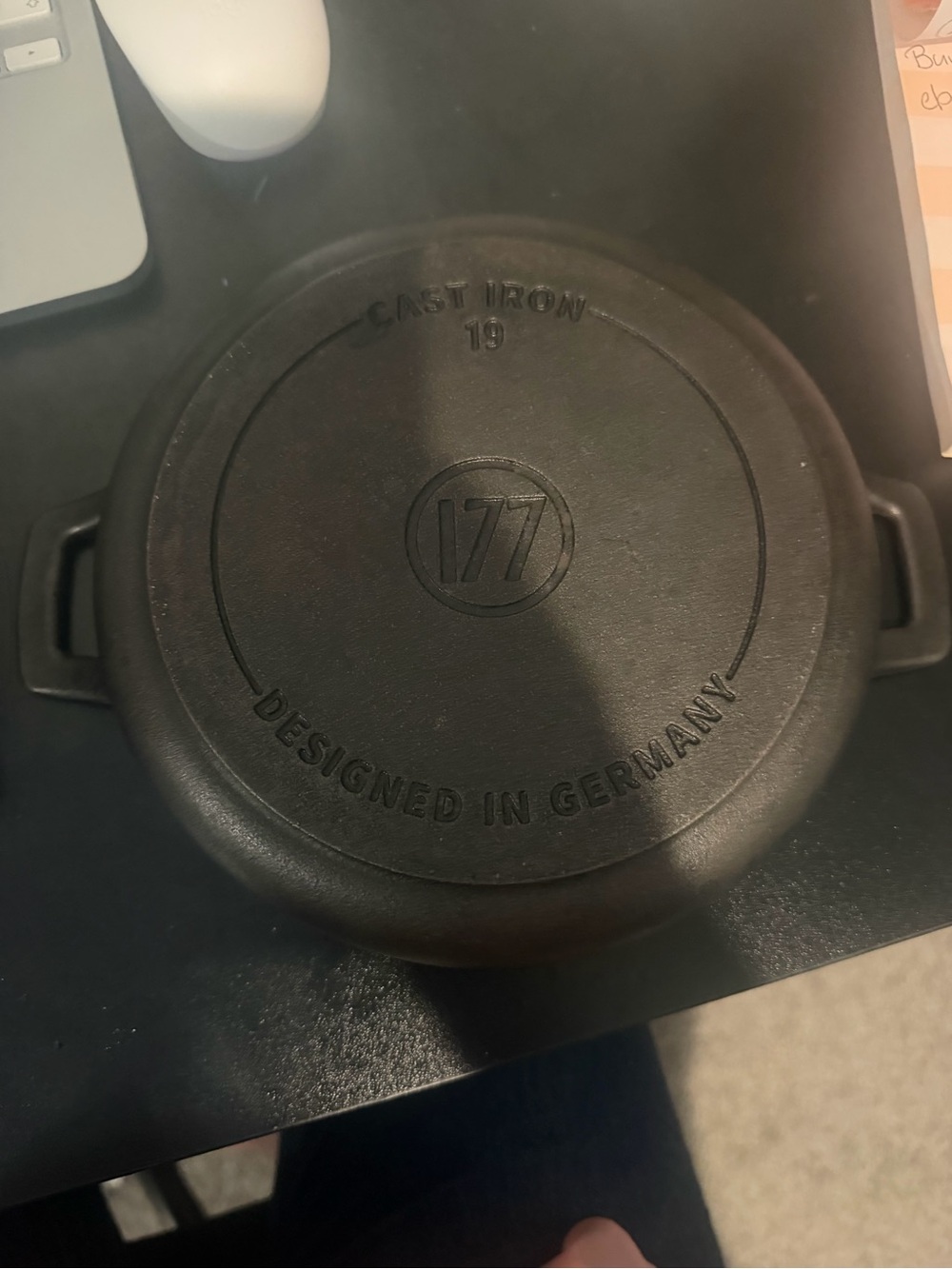 Cast Iron Round Grill Pan - Black